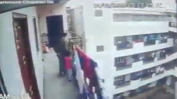 ಮಗುವನ್ನು ಈ ಹಿಂದೆಯು ದೂರ ಮಾಡಲು ಯತ್ನ 
