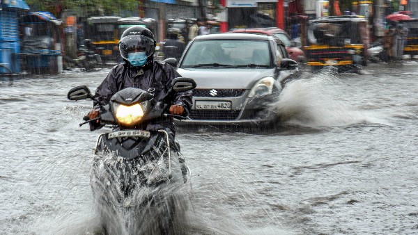 Heavy Rainfall Continues In Several Parts Of Tamil Nadu: Schools And Colleges Remain Shut For Wednesday