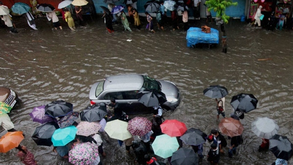 ಅನೇಕ ಕಡೆಗಳಲ್ಲಿ ಧಾರಕಾರ ಮಳೆ