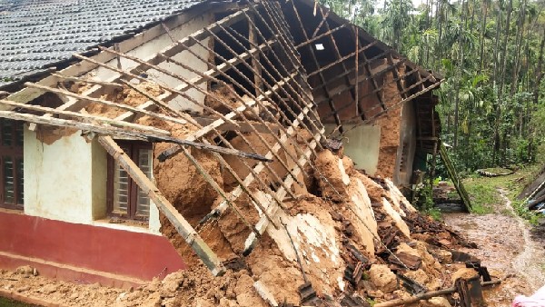  ಮಳೆ ನಿಂತರೂ ಅವಾಂತರಗಳು ನಿಲ್ಲುತ್ತಿಲ್ಲ!