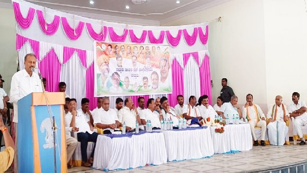 R Ashok Trying to divide party says Congress leader R Dhruvanarayana 