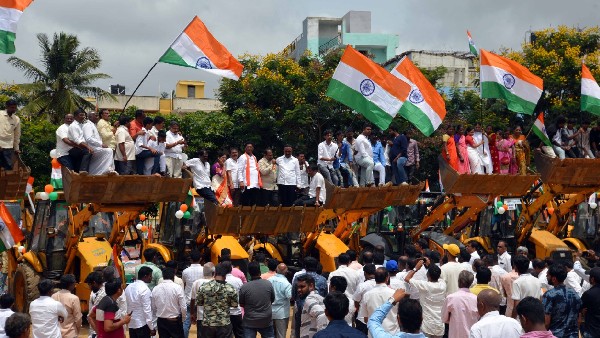 Young generation will not forgive if we not shown right path Satish Reddy