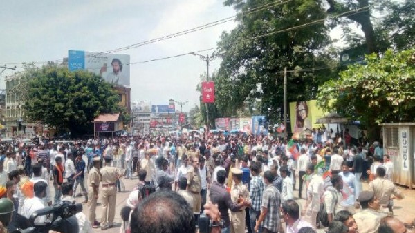 ಸ್ವಾತಂತ್ರ್ಯ, ಸಮಾನತೆ, ಭ್ರಾತೃತ್ವದಿಂದ ಐಕ್ಯತೆ