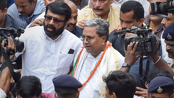  ಮೇಷ್ಟ್ರು ಕೊಟ್ಟದ್ದ ದಿನಾಂಕ 12 