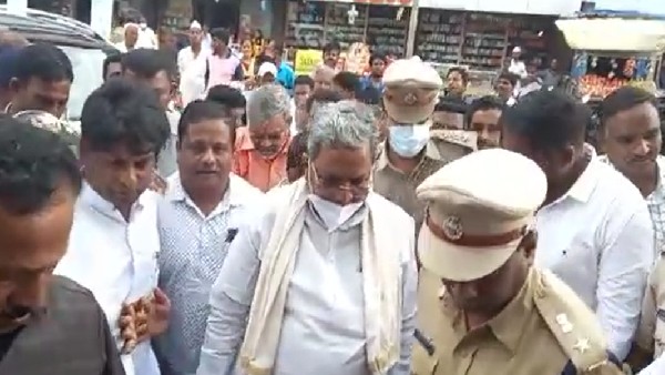 Accident On Siddaramotsava Day: Siddaramaiah Condolences Family Members Of Deceased Accident On Siddaramotsava Day: Siddaramaiah Condolences Family Members Of Deceased