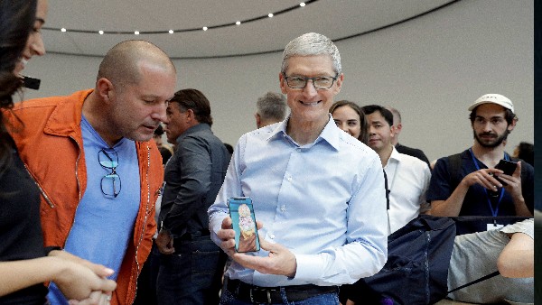 ಝೂಮ್ ಔಟ್ 