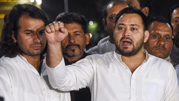  No new car, flowers as gifts for RJD ministers, announces Tejashwi Yadav