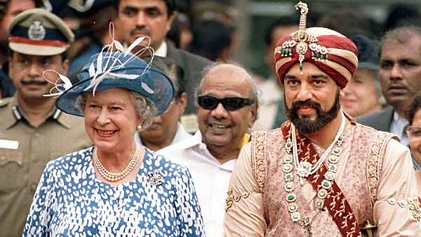 3 ಬಿಲಿಯನ್ ಮೌಲ್ಯದ ರಾಯಲ್ ಆಭರಣಗಳು 3 ಬಿಲಿಯನ್ ಮೌಲ್ಯದ ರಾಯಲ್ ಆಭರಣಗಳು