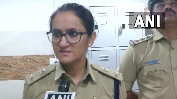 ದಾಳಿ ಬಗ್ಗೆ ಇಶಾ ಪಂತ್ ಪ್ರತಿಕ್ರಿಯೆ ದಾಳಿ ಬಗ್ಗೆ ಇಶಾ ಪಂತ್ ಪ್ರತಿಕ್ರಿಯೆ