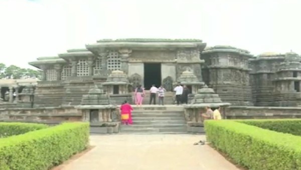 ವಿಭಿನ್ನ ಶೈಲಿಯ ಶಿಲ್ಪಕಲೆ 