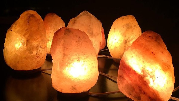 8. ವಿಶಿಷ್ಟ ಸಾಲ್ಟ್ ದೀಪಗಳ ಡೆಕೋರೇಷನ್