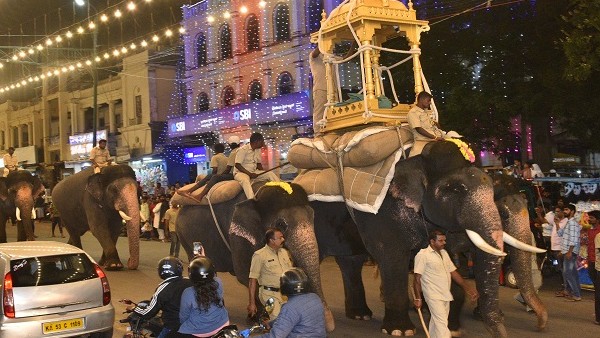 ದೀಪಾಲಂಕಾರದ ಬೆಳಕಿನ ಅಭ್ಯಾಸ