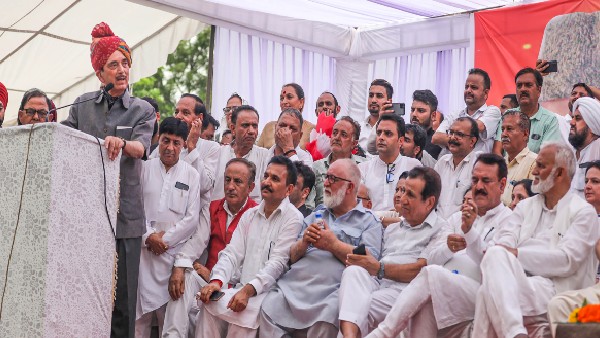 ನಾನು ಸುಳ್ಳಿನ ವಿರುದ್ಧ ಹೋರಾಡುತ್ತೇನೆ 