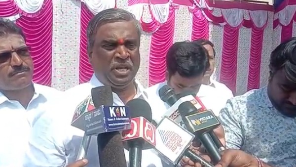 BJP MLA Somashekar Reddy Slams Health Minister Sudhakar over VIMS Tragedy BJP MLA Somashekar Reddy Slams Health Minister Sudhakar over VIMS Tragedy