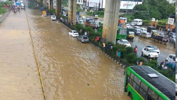 ಅಂಡರ್ಪಾಸ್ಗಳಲ್ಲಿ ವಾಹನ ನಿಲ್ಲಿಸುವುದು ಅಪರಾಧ ಅಂಡರ್ಪಾಸ್ಗಳಲ್ಲಿ ವಾಹನ ನಿಲ್ಲಿಸುವುದು ಅಪರಾಧ