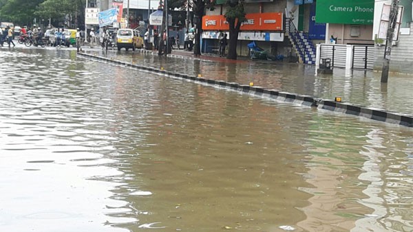 'ಮತ್ತೆ ಮಳೆಯಾಗದೇಯಿದ್ದರೆ ಸಾಕು' 