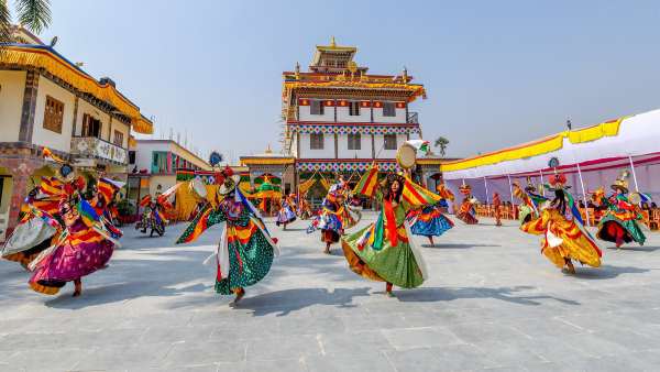 After 2 Years Bhutan Opens For Tourists, 1200 rupees Per Day Fee For Indians After 2 Years Bhutan Opens For Tourists, 1200 rupees Per Day Fee For Indians