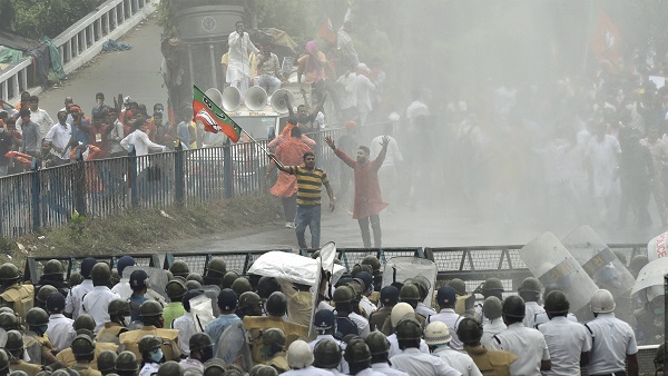 BJPs Nabanna Chalo Rally: Kolkata Police Officer Assaulted: 3 Arrested