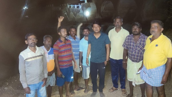 bridge collapsed built over Suvarnamukhi river in Chitradurga district 