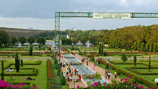  ಶ್ರೀರಂಗಪಟ್ಟದಲ್ಲಿ ನೋಡಬಹುದಾದ ಸ್ಥಳಗಳು 