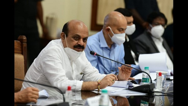  ಮುಖ್ಯಮಂತ್ರಿಗಳು ಅಧಿಕಾರಿಗಳು ಮತ್ತು ಪೊಲೀಸರ ವಿರುದ್ದ ಗರಂ