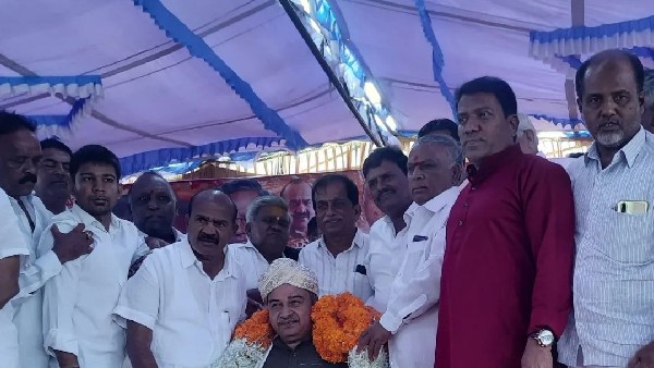  ಸಿದ್ದರಾಮಯ್ಯಗೆ ಟಿಕೆಟ್ ನೀಡದಿದ್ದರೆ ಹಿಂದುಳಿದವರಿಗೆ ಟಿಕೆಟ್ ನೀಡಲಿ 