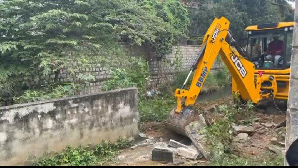 600 ಮೀ. ಉದ್ದದ ಒತ್ತುವರಿ ತೆರವು ಪ್ರಗತಿಯಲ್ಲಿದೆ 