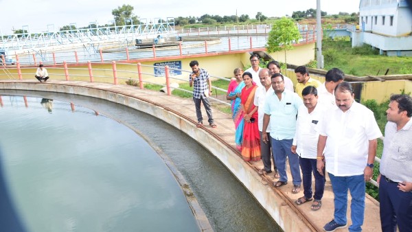 Complaint about water problem; Hubli Dharwad Mayor visits Amminabhavi unit 