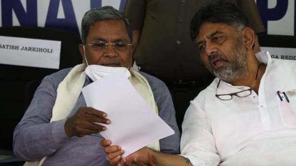 ಟಿಕೆಟ್ ಹಂಚಿಕೆ ಒಬ್ಬರ ಜವಾವ್ದಾರಿ ಅಲ್ಲ