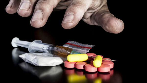 police-arrest-3-including-a-malayalam-actor-on-drug-selling-charges 