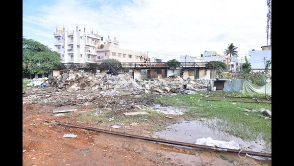 ಶಾಸಕರ ಮುಖ್ಯ ವ್ಯವಹಾರ ರಿಯಲ್ ಎಸ್ಟೇಟ್ 