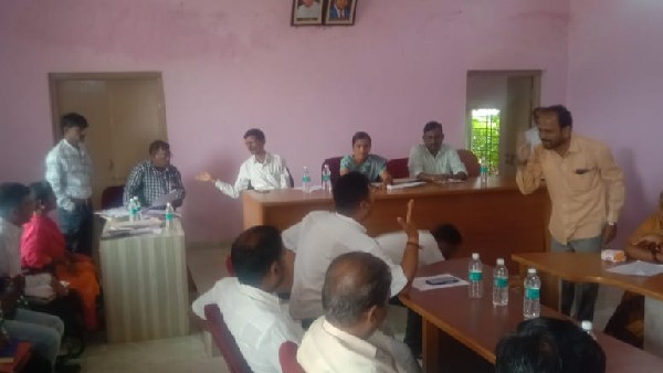 Clash among members in Mundaragi Municipality of Gadag 