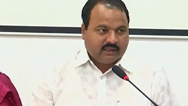  ವೇದಿಕೆ ಮೇಲೆ ಮಾತನಾಡುವವರ ಪಟ್ಟಿ 
