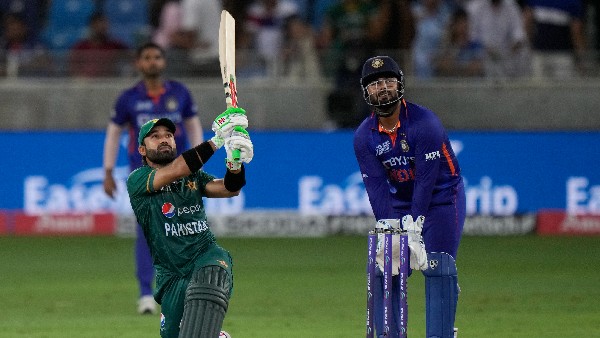 ಪರದಾಡಿದ ಭಾರತದ ಬೌಲರ್ ಗಳು ಪರದಾಡಿದ ಭಾರತದ ಬೌಲರ್ ಗಳು