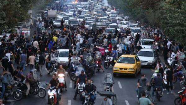 ಹಿಜಾಬ್ ವಿರುದ್ಧ ಹೋರಾಟದ ಮಧ್ಯೆ 31 ನಾಗರಿಕರ ಕೊಲೆ 