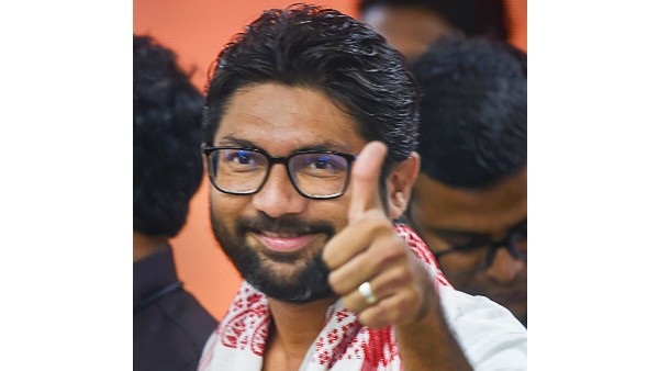 ಅತ್ಯಾಚಾರಿಗಳನ್ನು ಜೈಲಿನಿಂದ ಬಿಡುಗಡೆ ಮಾಡಿ, ಹಾರ ಹಾಕುತ್ತಾರೆ! ಅತ್ಯಾಚಾರಿಗಳನ್ನು ಜೈಲಿನಿಂದ ಬಿಡುಗಡೆ ಮಾಡಿ, ಹಾರ ಹಾಕುತ್ತಾರೆ!