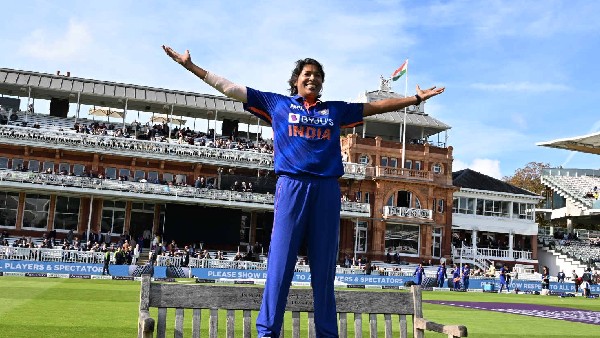 Jhulan Goswami Farewell to Cricket: Fans Wish on Twitter Jhulan Goswami Farewell to Cricket: Fans Wish on Twitter