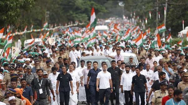 ತೆರಿಗೆದಾರರ ಹಣ ಬಳಸಬೇಡಿ ಎಂದ ವಕೀಲ ತೆರಿಗೆದಾರರ ಹಣ ಬಳಸಬೇಡಿ ಎಂದ ವಕೀಲ