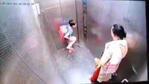 Ghaziabad: Child bitten by dog in lift