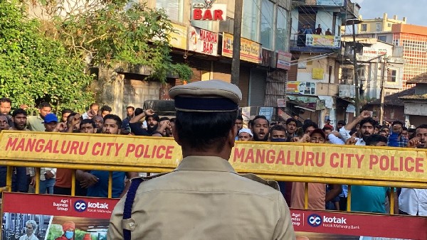NIA raid end on Mangaluru PFI office ; PFI, SDPI outrage 