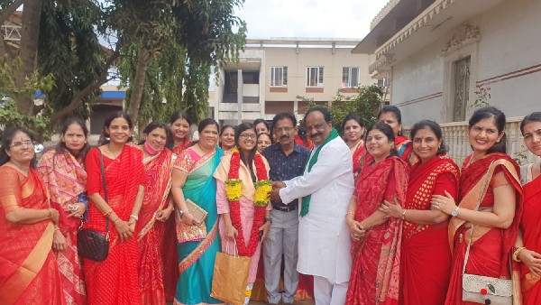 ಮಗಳ ಪರಿಶ್ರಮಕ್ಕೆ ಫಲ ಸಿಕ್ಕಿದೆ ಎಂದ ತಂದೆ ಮಗಳ ಪರಿಶ್ರಮಕ್ಕೆ ಫಲ ಸಿಕ್ಕಿದೆ ಎಂದ ತಂದೆ