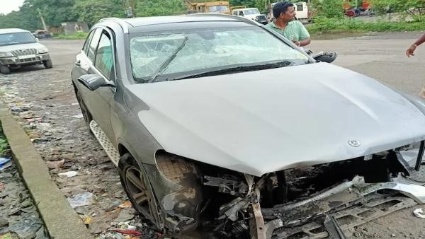  ಸೈರಸ್ ಮಿಸ್ತ್ರಿ ಅವರ ಕಾರನ ಬೆಲೆ 67.99 ಲಕ್ಷ ರೂ.