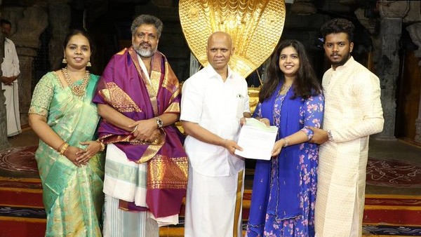 Muslim couple donates Rs 1.02 crore to Tirumala temple 