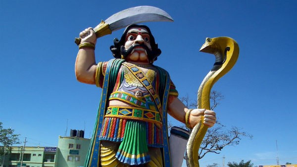 ಮಹಿಷೂರು ನಿಂದ ಮೈಸೂರು 