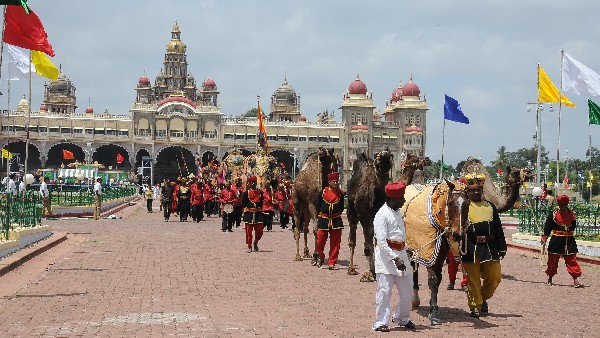 ಐತಿಹಾಸಿಕ ದಸರಾ ಸಾಂಸ್ಕೃತಿಕ ಹಿರಿಮೆಗೆ ಸಾಕ್ಷಿ 