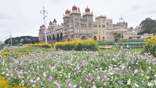 ಅರಸರ ಜೊತೆ ಬಿಪಿನ್ ರಾವತ್, ಅಭಿನಂದನ್ ಪ್ರತಿಮೆ 