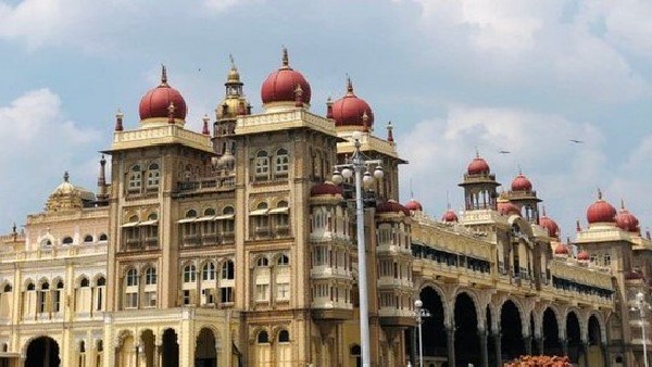  ಐದು ಸ್ಥಳಗಳಿಗೆ ಸೇರಿ ಟಿಕೆಟ್