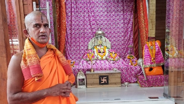 Pejawar seer Vishwaprasanna Teertha Proposes Rath Yatra ahead of Ram Mandir opening Pejawar seer Vishwaprasanna Teertha Proposes Rath Yatra ahead of Ram Mandir opening