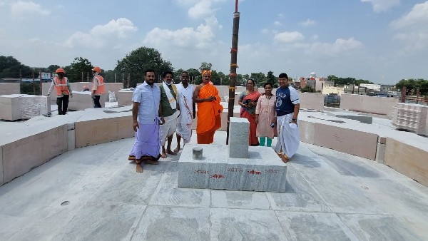 Pejawar seer Vishwaprasanna Teertha Proposes Rath Yatra ahead of Ram Mandir opening Pejawar seer Vishwaprasanna Teertha Proposes Rath Yatra ahead of Ram Mandir opening