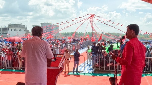 ಕೋಮುವಾದ ಜನರನ್ನು ವಿಭಜಿಸುತ್ತಲೇ ಇರುತ್ತದೆ! 